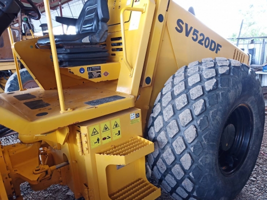 ขาย 1,850,000 รถบดสั่นสะเทือน SAKAI SV 520 DFเล่มทะเบียน 2 เพลา 2 เปลือก ทำงาน 1,400 ชม.รถสวยเหมือนใหม่ รถอยู่ ภาคกลาง 090-772-3710 090-772-3708