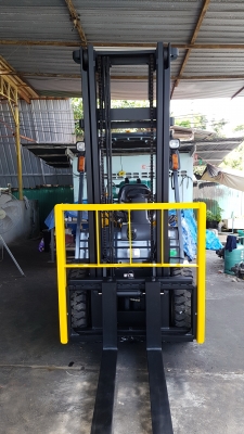 ขายรถยกโฟล์คลิฟท์ TCM FHG 30T3 ขนาด 3ตัน เสาสูง 4 เมตร ติดตั้งอุปกรณ์พิเศษไซด์ชิฟ (รถญี่ปุ่น ) ขายรถยกโฟล์คลิฟท์ TCM FHG 30T3 ขนาด 3ตัน เสาสูง 4 เมตร ติดตั้งอุปกรณ์พิเศษไซด์ชิฟ (รถญี่ปุ่น )