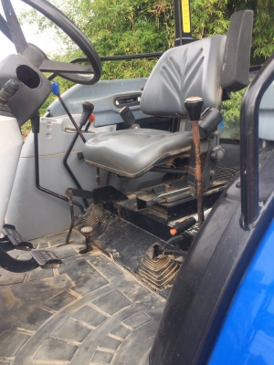 ขายรถไถ FORD TD5100