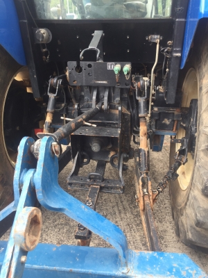 ขายรถไถ FORD TD5100