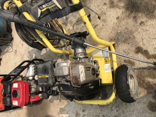 ขายปั้มน้ำแรงดันสูงติดเครื่องยนต์ เก่าญี่ปุ่น อุปกรณ์พร้อมใช้งาน