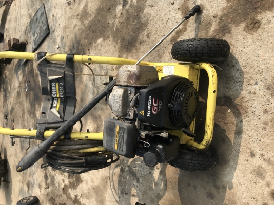 ขายปั้มน้ำแรงดันสูงติดเครื่องยนต์ เก่าญี่ปุ่น อุปกรณ์พร้อมใช้งาน