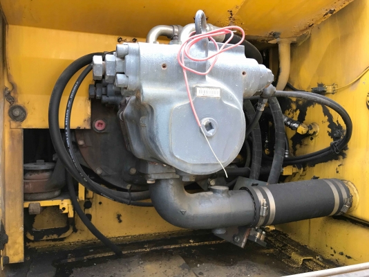 รถขุด KOMATSU รุ่น PC210-6E รถนำเข้าจากญี่ปุ่น ราคาไม่แพงครับ