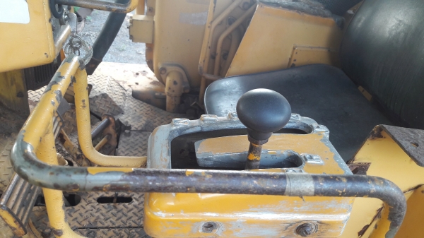 ขายรถดันดิน KOMATSU D85A-12 (D8) นำเข้าจากญี่ปุ่น สภาพสวยพร้อมใช้ 084-5424150