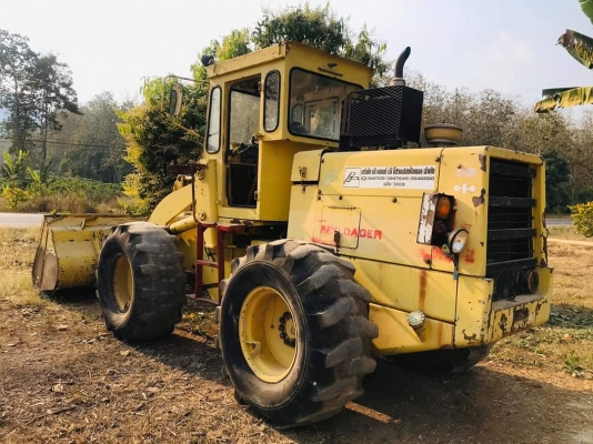 รถตักล้อยาง Komatsu 515สภาพเก่านอก ตู้เก๋ง ต่อแขนแล้ว เครื่องดีมาก