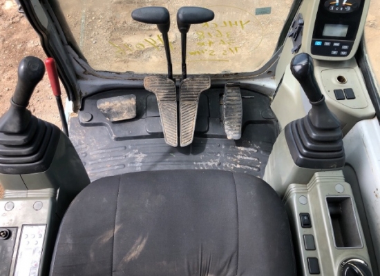 ขายรถขุด KOBELCO SK135SR มีลายหัวกระแทก นำเข้าเองจากญี่ปุ่น สภาพสวยพร้อมใช้ มีVDOการทำงานครับ