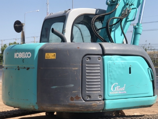 ขายรถขุด KOBELCO SK135SR มีลายหัวกระแทก นำเข้าเองจากญี่ปุ่น สภาพสวยพร้อมใช้ มีVDOการทำงานครับ