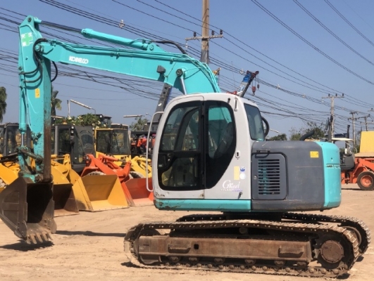 ขายรถขุด KOBELCO SK135SR มีลายหัวกระแทก นำเข้าเองจากญี่ปุ่น สภาพสวยพร้อมใช้ มีVDOการทำงานครับ