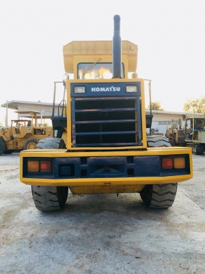 ขายรถตักKOMATSU WA350-1 เก่านอกนำเข้ายังไม่เคยใช้งานในเมืองไทยเอกสารแจ้งจำหน่ายพร้อมใช้งานราคา1,180,000บาทสนใจติดต่อคุณอ๊อฟ พิจิตร 086-737-9991