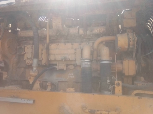 ขายรถตักKOMATSU WA600-1 เน้นขายตามสภาพแต่รถสามารถสตาสเครื่องเดินได้ครับเครื่องเกียดี เอกสารใบซื้อขายราคา850,000บาทสนใจติดต่อคุณอ๊อฟ พิจิตร086-737-9991