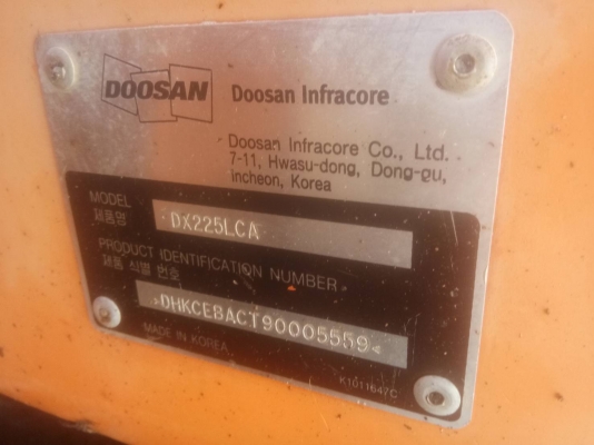 ขาย DOOSAN DX225 LC เครื่องปั้มดี ช่วงล่างพอได้ เอวมีขยับนิดๆ ขายตามสภาพ เอกสารใบชื้อขาย ไฟฟ้าตัด รถทำงานได้ ราคา450,000บาทติดต่อคุณอ๊อฟ พิจิตร086-737-9991