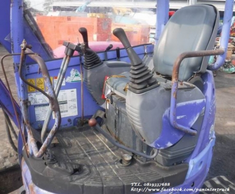 BIG SALE* รถขุดเล็ก KOMATSU PC30UU-3* คอนโทรล(สั้น)น้ำมัน /ปั๊มนิ้ว /มีลายไปป์ปิ้ง(ลายหัวเจาะ) /มีเอกสารแจ้งจำหน่าย