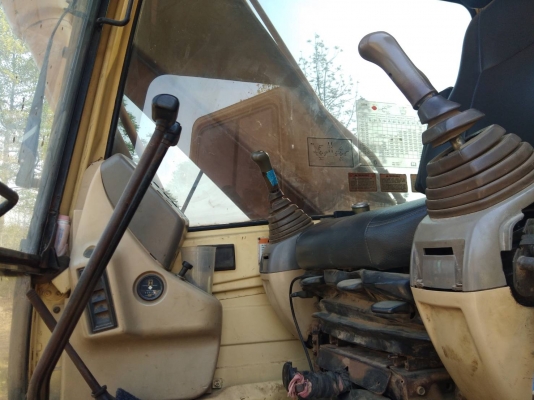 ขายด่วน แบคโคร CAT 320B สภาพสวยพร้อมใช้งาน ช่วงล่างสวย เอวดี พร้อมทำงาน เอกสารใบแจ้งจำหน่าย สนใจสอบถาม 093 0764943 K ตั้ม