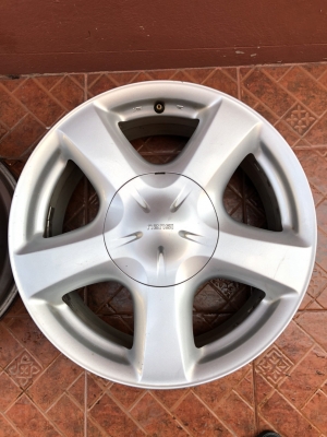 ล้อเดิมติดรถ ISUZU. 17 นิ้ว 6รู ใส่ได้หลายรุ่น ล้อเดิมติดรถ ISUZU. 17 นิ้ว 6รู ใส่ได้หลายรุ่น