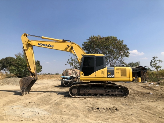 ขายรถแบคโฮ Komatsu PC200-7 สภาพดีมากพร้อมใช้งาน รถออกศูนย์ปี 2553 ไม่เคยเปลี่ยนมือ 1,450,000