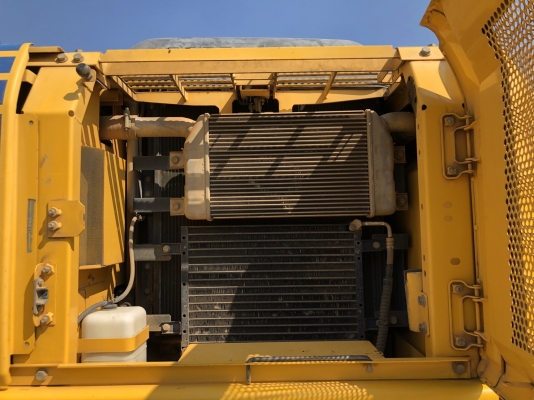 ขายรถแบคโฮ Komatsu PC200-7 สภาพดีมากพร้อมใช้งาน รถออกศูนย์ปี 2553 ไม่เคยเปลี่ยนมือ 1,450,000