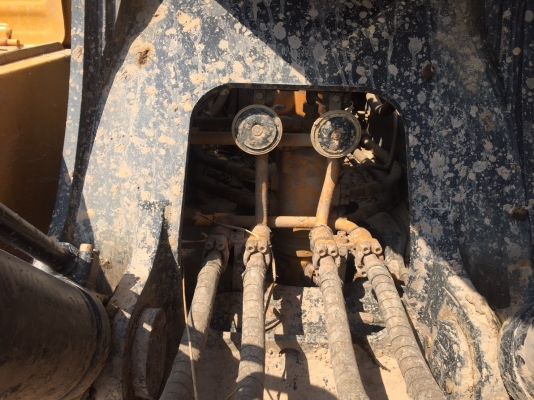 ขายดาวน์500,000 SANY215.5300ชม.ยังอยู่ในPM7,000ชม.ของบริษัท ส่งต่ออีก28งวดๆละ69,000=1,932,000 ค่าเปลี่ยนสัญาญา12,000 รวมทั้งหมดทุกอย่าง2,432,000 วัรับรถจ่ายจริงเงินดาวน์500,000ค่าเปลี่ยนสัญาญา12,000ค่าคอม20,000รวม532,000 รับรถกลับบ้านได้เลยค่ะ