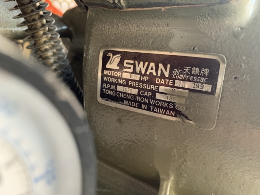 ขายปั๊มลม Swan SVU-201 ขนาด 1HP. 220V ไฟบ้าน ขนาดถังลม 85ลิตร สภาพสวย หมุนนิ่ม อุปกรณ์ครบ พร้อมใช้งาน ขายปั๊มลม Swan SVU-201 ขนาด 1HP. 220V ไฟบ้าน ขนาดถังลม 85ลิตร สภาพสวย หมุนนิ่ม อุปกรณ์ครบ พร้อมใช้งาน