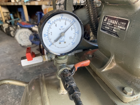 ขายปั๊มลม Swan SVU-201 ขนาด 1HP. 220V ไฟบ้าน ขนาดถังลม 85ลิตร สภาพสวย หมุนนิ่ม อุปกรณ์ครบ พร้อมใช้งาน