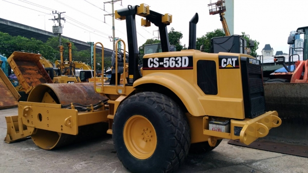 CATERPILLAR รุ่น CS 563 D CATERPILLAR รุ่น CS 563 D