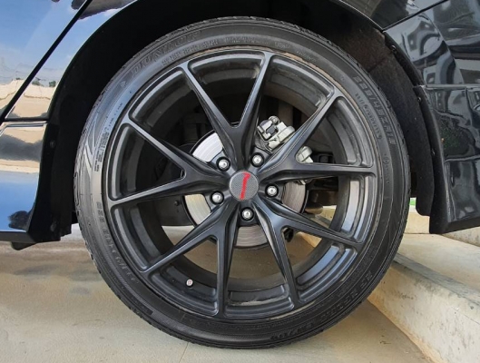 ล้อลาย Niche ขอบ18 สภาพนางฟ้า ใส่แค่เดือนเดียว พร้อมยาง Dunlop 225 45 18 ปี19