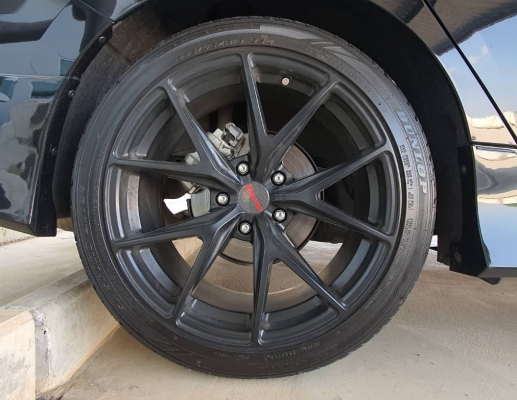 ล้อลาย Niche ขอบ18 สภาพนางฟ้า ใส่แค่เดือนเดียว พร้อมยาง Dunlop 225 45 18 ปี19