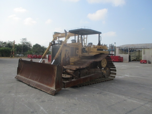 รถดัน Bulldozer รุ่น D6H นำเข้าจากต่างประเทศ สภาพสวย พร้อมใช้งาน ราคาไม่แพง รถดัน Bulldozer รุ่น D6H นำเข้าจากต่างประเทศ สภาพสวย พร้อมใช้งาน ราคาไม่แพง