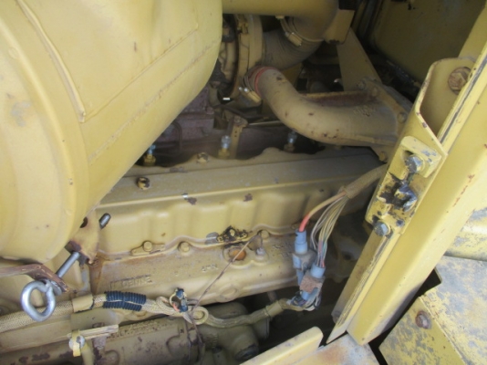 รถดัน Bulldozer รุ่น D6H นำเข้าจากต่างประเทศ สภาพสวย พร้อมใช้งาน ราคาไม่แพง รถดัน Bulldozer รุ่น D6H นำเข้าจากต่างประเทศ สภาพสวย พร้อมใช้งาน ราคาไม่แพง