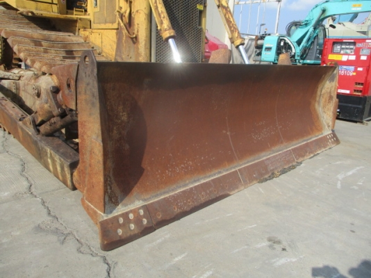 รถดัน Bulldozer รุ่น D6H นำเข้าจากต่างประเทศ สภาพสวย พร้อมใช้งาน ราคาไม่แพง