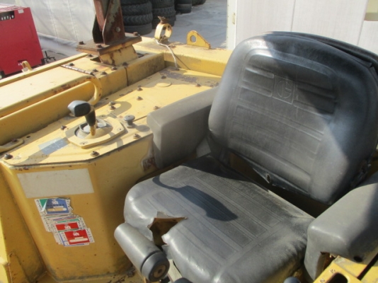 รถดัน Bulldozer รุ่น D6H นำเข้าจากต่างประเทศ สภาพสวย พร้อมใช้งาน ราคาไม่แพง รถดัน Bulldozer รุ่น D6H นำเข้าจากต่างประเทศ สภาพสวย พร้อมใช้งาน ราคาไม่แพง