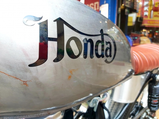 ขาย HONDA JX125 CAFE RACER แต่งสวยๆ เครื่องดี ระบบไฟครบ มีทะเบียนชุดโอนครบ ราคา 39500 บาท ส่งได้ทั่ว ขาย HONDA JX125 CAFE RACER แต่งสวยๆ เครื่องดี ระบบไฟครบ มีทะเบียนชุดโอนครบ ราคา 39500 บาท ส่งได้ทั่ว