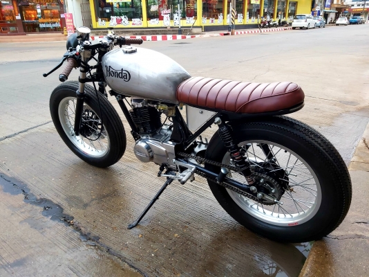 ขาย HONDA JX125 CAFE RACER แต่งสวยๆ เครื่องดี ระบบไฟครบ มีทะเบียนชุดโอนครบ ราคา 39500 บาท ส่งได้ทั่ว