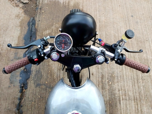 ขาย HONDA JX125 CAFE RACER แต่งสวยๆ เครื่องดี ระบบไฟครบ มีทะเบียนชุดโอนครบ ราคา 39500 บาท ส่งได้ทั่ว