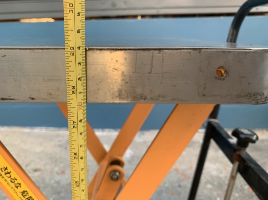 ขายโต๊ะยกสูง X-Lift table รับน้ำหนักได้ 150Kg. สภาพสวย มีล้อเคลื่อนย้ายสะดวก พร้อมใช้งาน