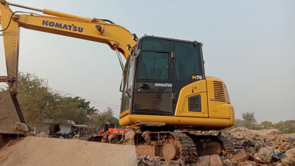 Komatsu PC70-8 ไมล์ ชม.7,000 สภาพสวยมากค่ะ