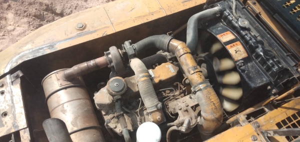 ขายCAT311V2สภาพสวยพร้อมใช้ ราคา620,000บาทติดต่อคุณอ๊อฟ พิจิตร 086-737-9991