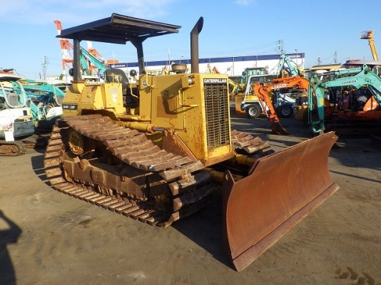 ขายรถดันดิน CAT D4H นำเข้าเองจากญี่ปุ่น สภาพสวยพร้อมใช้ ถึงเร็วๆนี้ครับ ขายรถดันดิน CAT D4H นำเข้าเองจากญี่ปุ่น สภาพสวยพร้อมใช้ ถึงเร็วๆนี้ครับ