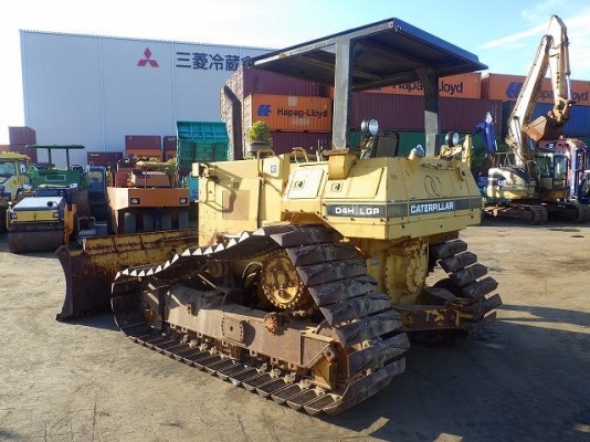 ขายรถดันดิน CAT D4H นำเข้าเองจากญี่ปุ่น สภาพสวยพร้อมใช้ ถึงเร็วๆนี้ครับ ขายรถดันดิน CAT D4H นำเข้าเองจากญี่ปุ่น สภาพสวยพร้อมใช้ ถึงเร็วๆนี้ครับ