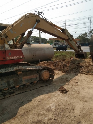 KOMATSU PC200-3 เครื่องดีเอวแน่น ช่วงล่างเต็ม ขายตามสภาพ KOMATSU PC200-3 เครื่องดีเอวแน่น ช่วงล่างเต็ม ขายตามสภาพ