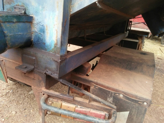 คุณแต๋น เครื่องอิชุชุ 100แรง หกล้อพร้อมใช้