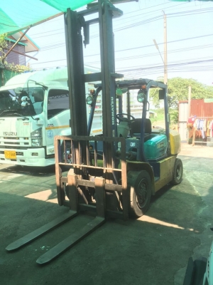 ขายรถยกโฟร์คลิฟท์ยี่ห้อ KOMAT&#039;SU FD35 เสาสูง 4.5 เมตร