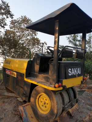 รถบด SAKAI
