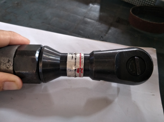 ก๊อกแก๊กลม Wurth ขนาด 1/2" ก๊อกแก๊กลม Wurth ขนาด 1/2"