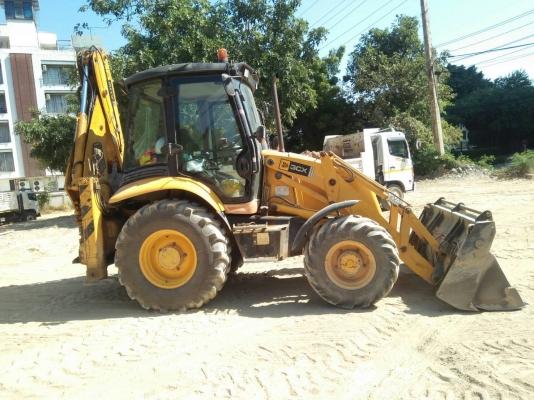 ขายรถตักหน้าหลังขุด JCB 3CX โทร 0651205039  0981763669