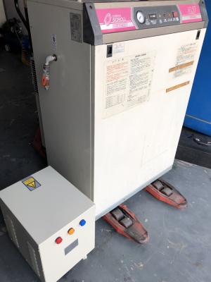 ปั้มลม HITACHI SCROLL JAPAN มือสอง เน้นความเงียบ ลมสะอาด 5 แรง  มี แอร์ดรายเยอร์ในตัว พร้อมใช้