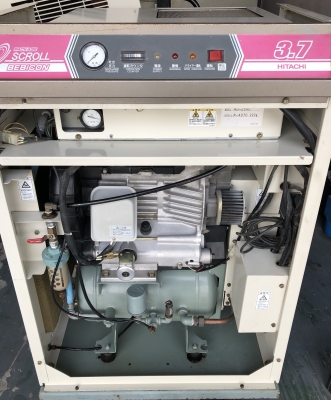 ปั้มลม HITACHI SCROLL JAPAN มือสอง เน้นความเงียบ ลมสะอาด 5 แรง  มี แอร์ดรายเยอร์ในตัว พร้อมใช้