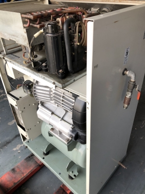 ปั้มลม HITACHI SCROLL JAPAN มือสอง เน้นความเงียบ ลมสะอาด 5 แรง  มี แอร์ดรายเยอร์ในตัว พร้อมใช้