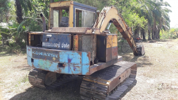 KOMATSU PC60-3 มีบุ้งกี๋ หัวกระแทก ขายตามสภาพ