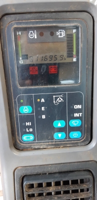 Komatsu 200-7ใช้งานน้อย รถไม่ค่อยใด้ใช้ 11695ช.ม ไฟฟ้าครบ เอวแน่น ช่วงล่างเต็ม เจ้าของขายเอง เอกสารเล่มทะเบียน