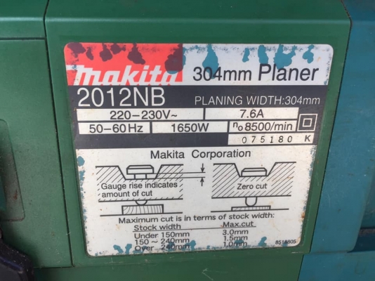 ขายเครื่องรีดไม้ MAKITA2012NB มือสองครับ ขายเครื่องรีดไม้ MAKITA2012NB มือสองครับ